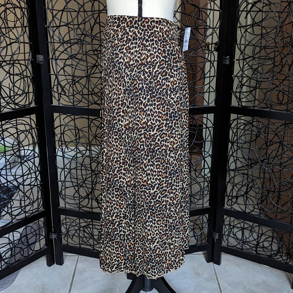 J. Crew size 8 leopard print pleated midi skirt NWOT - Picture 2 of 6